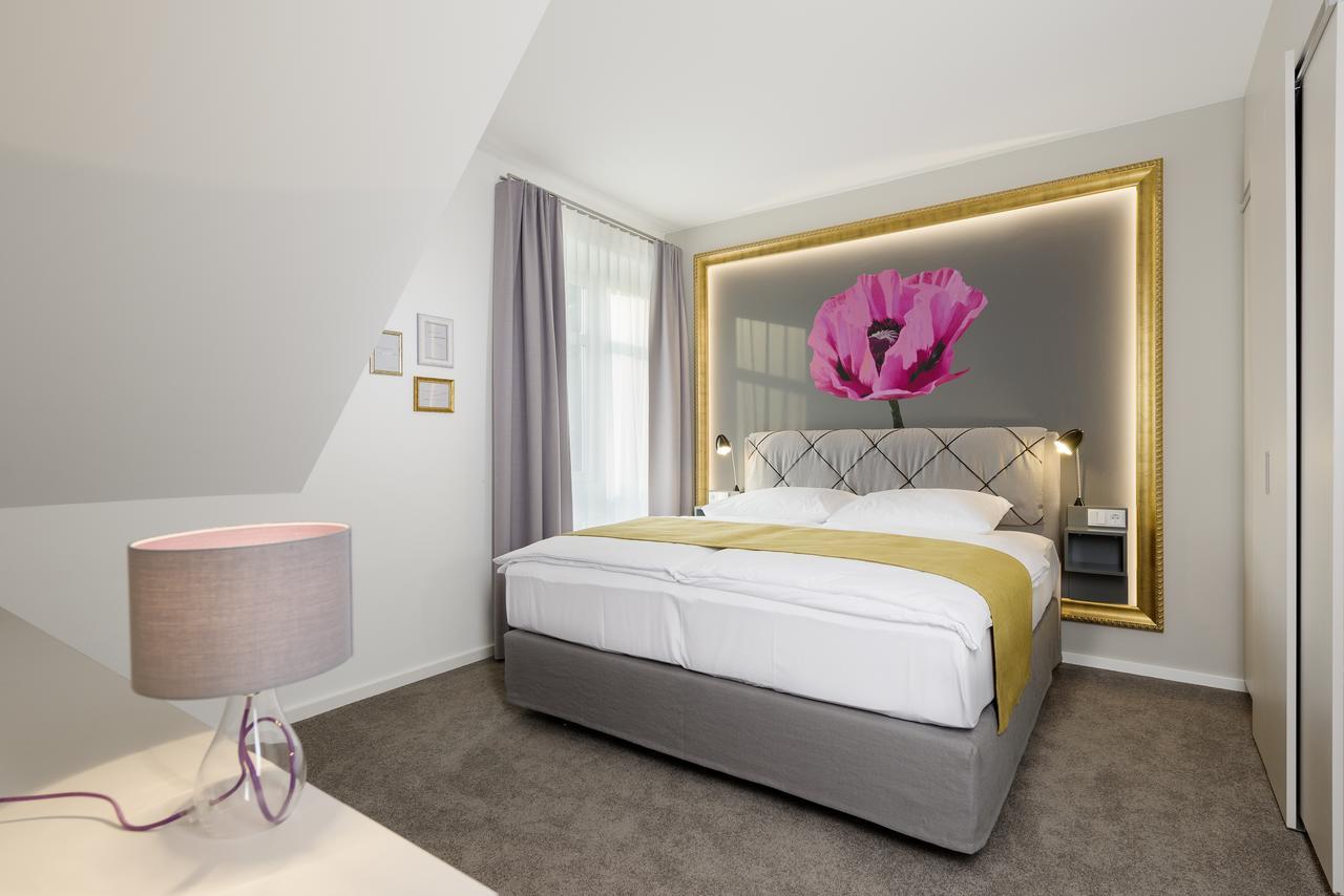 Schmucke Witwe Hotel Bispingen Buitenkant foto